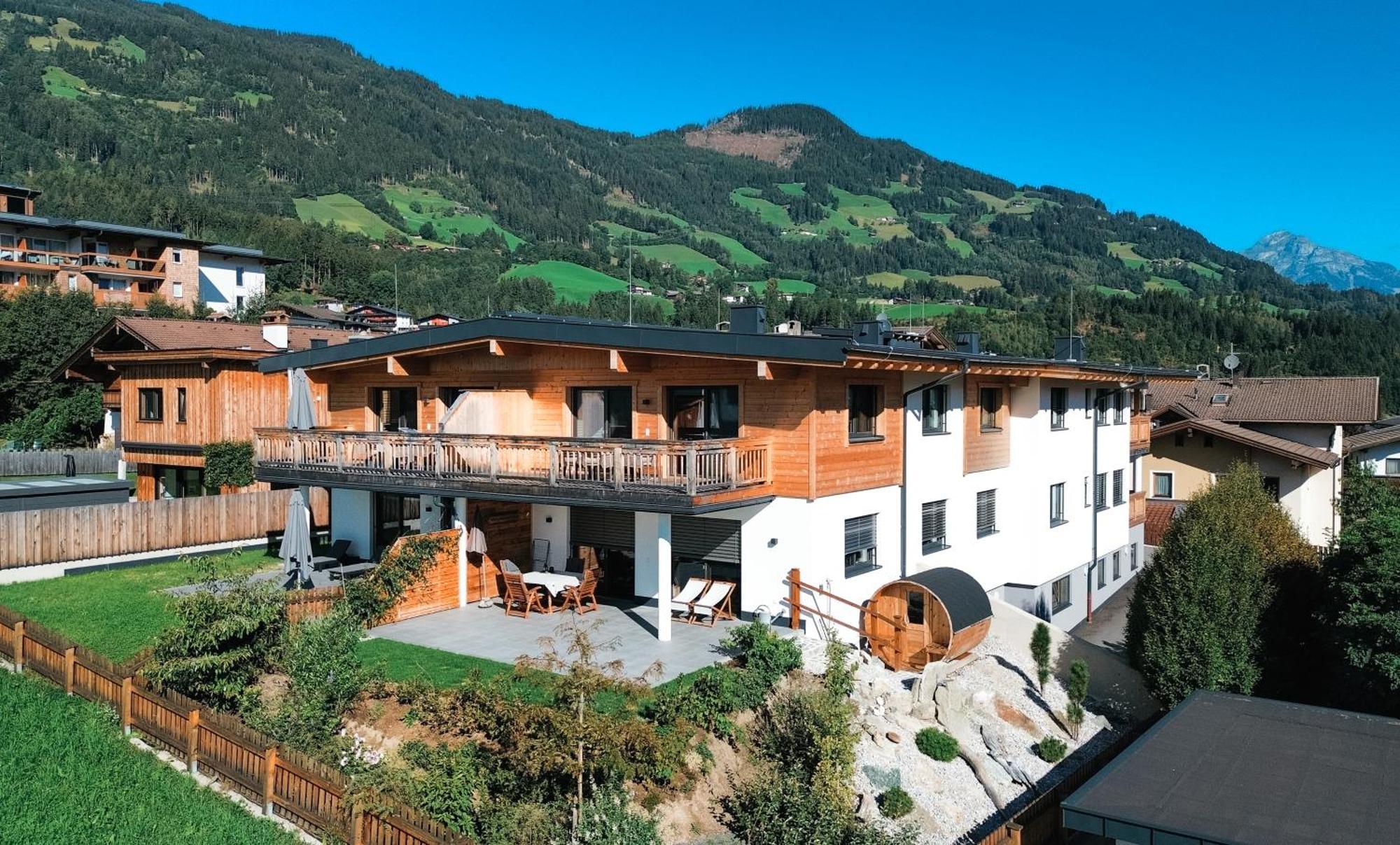 Zillerheart - Balcony Und Car Park By Alpenluxus Appartements Fügen Esterno foto